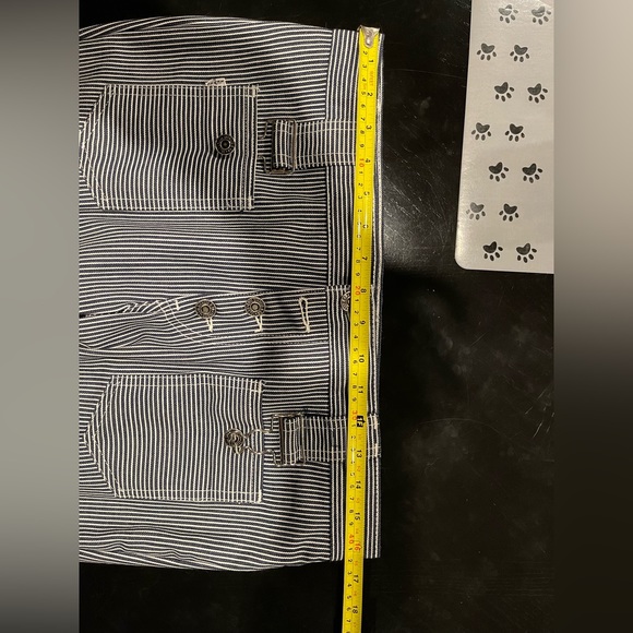 LEvis for gals big E - Picture 5 of 6